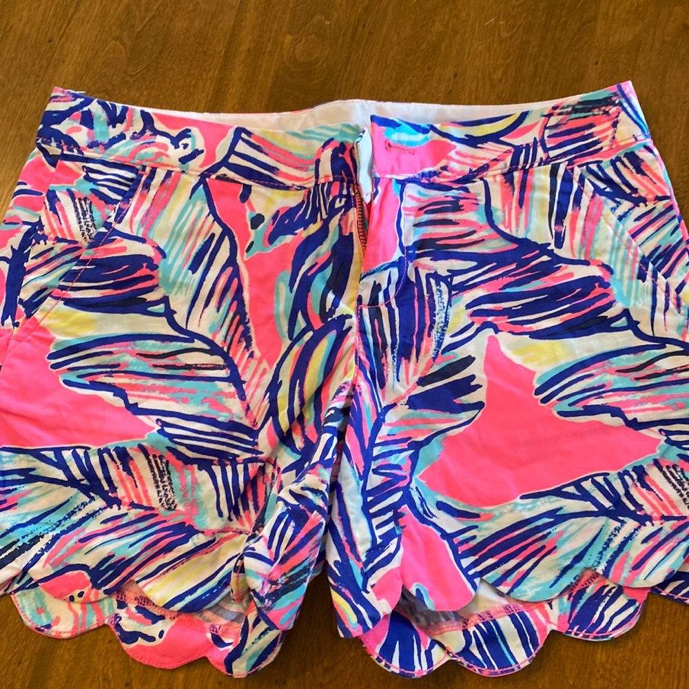 EUC Lilly Pulitzer shorts